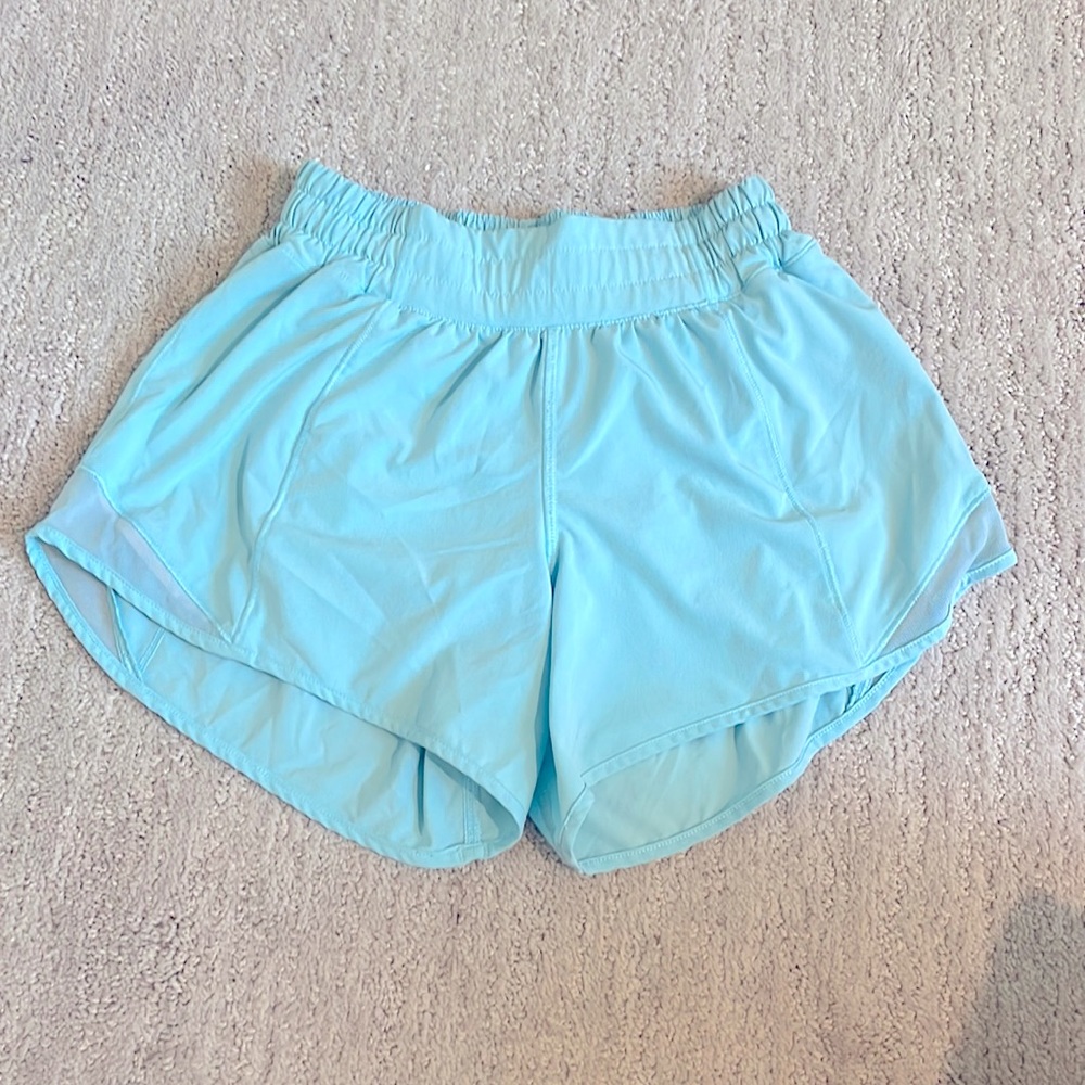 Lululemon hotty hot 4” ICING BLUE